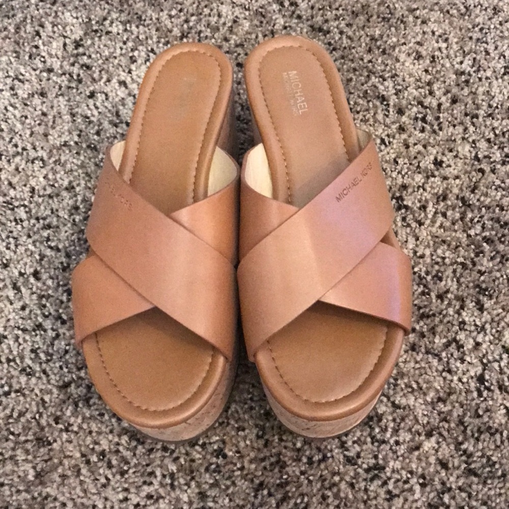 MK Wedges